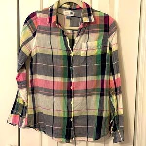OLD NAVY Women’s plaid long sleeve top